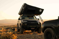 Toyota 4 runner con tenda da tetto 4 stagioni