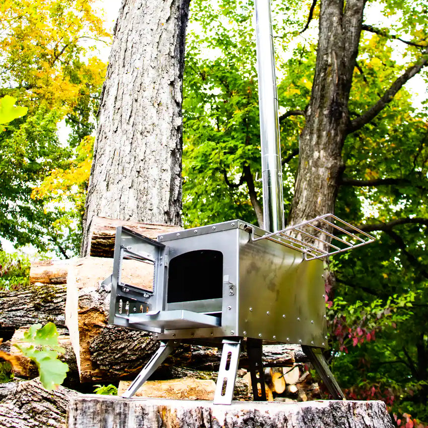 Con legna da bruciare nel bosco