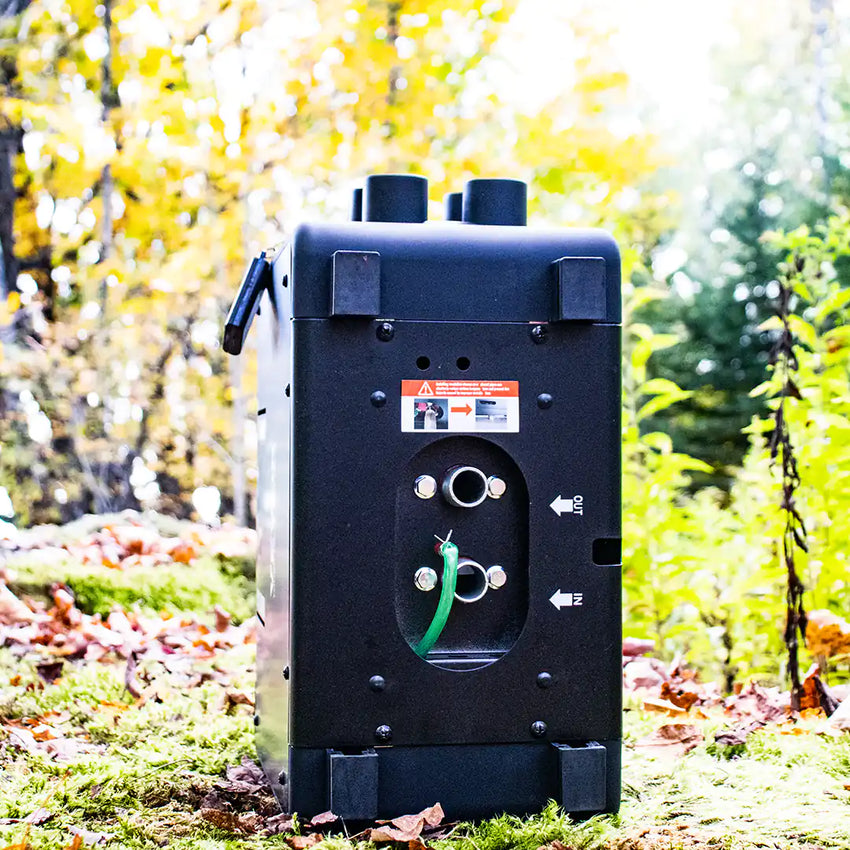 Visto da sotto con entrata d'aria e uscita di scarico