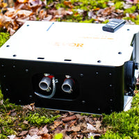 Visto da sotto con uscita di scarico e entrata d'aria