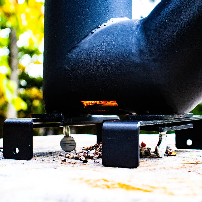 Vista da sotto, uscita delle ceneri e entrata d'aria