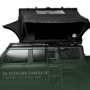 Tenda da Tetto Rigida 2 posti vista aperta su fuori strada