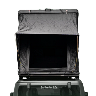 Tenda da Tetto Rigida Leggera vista aperta da dietro