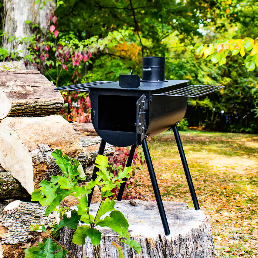 Con legna e porta aperta